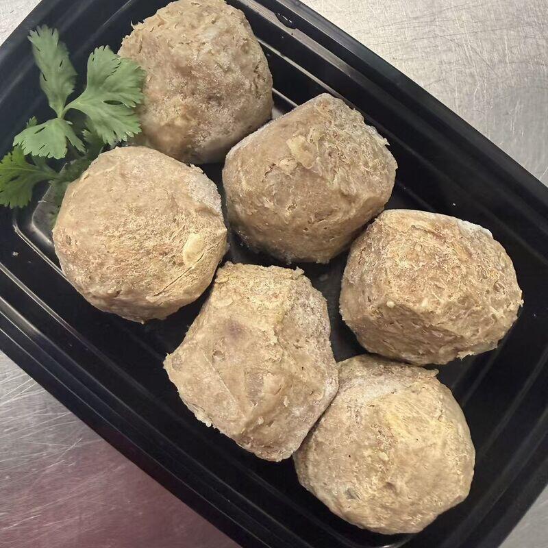 Beef tendon ball